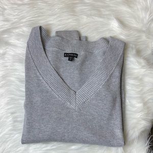 Express Deep-Cut sweater